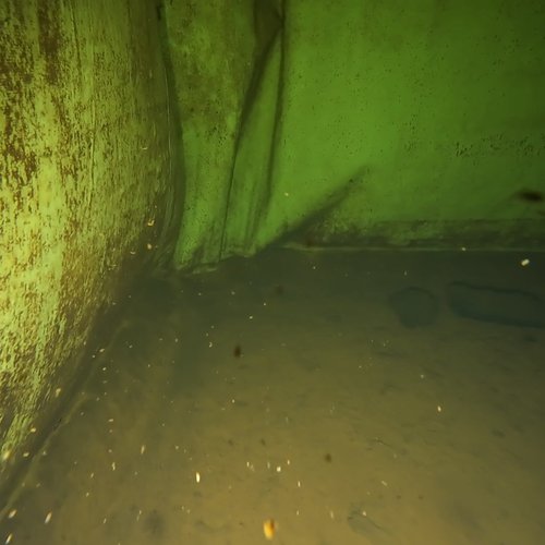 Sprinklertank-Inspektion: Betontank, 30 Jahre – Tankinspektion Wandablagerungen Sedimente Bodensicht